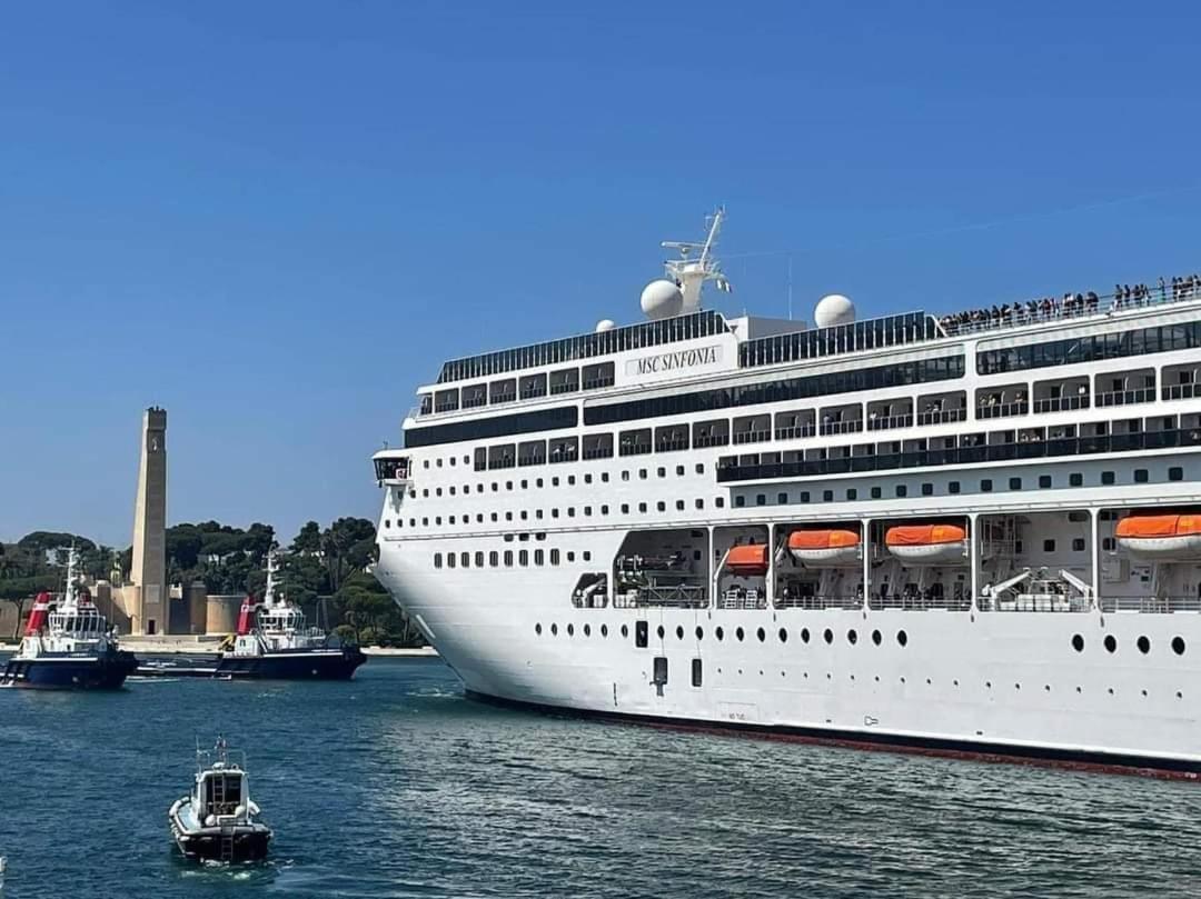 Centro Storico Mare Fuori Brindisi Exterior foto