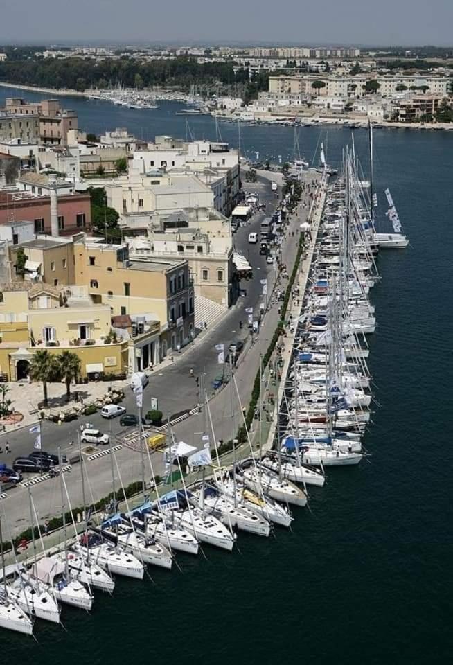 Centro Storico Mare Fuori Brindisi Exterior foto